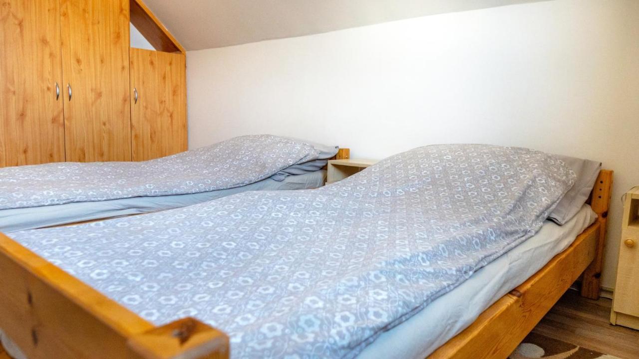 Hőforrás Apartman Appartamento Hajdúnánás Esterno foto